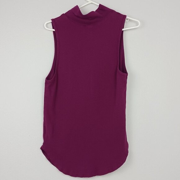 FREE PEOPLE sleeveless top mock turtle neck women's size M magenta - Picture 5 of 9